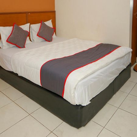 Hotel O Puncak Bogor Near Taman Safari Kültér fotó