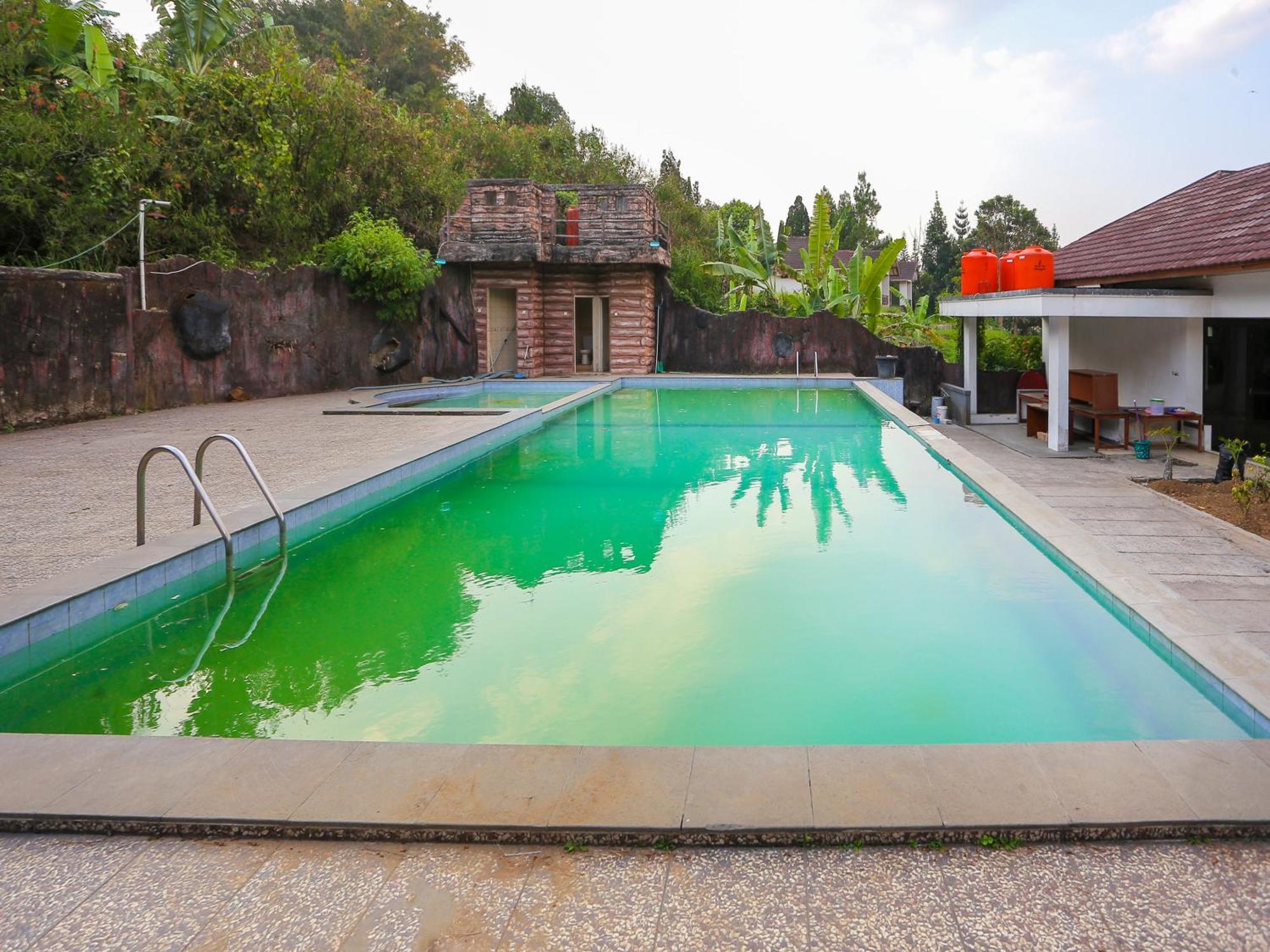Hotel O Puncak Bogor Near Taman Safari Kültér fotó